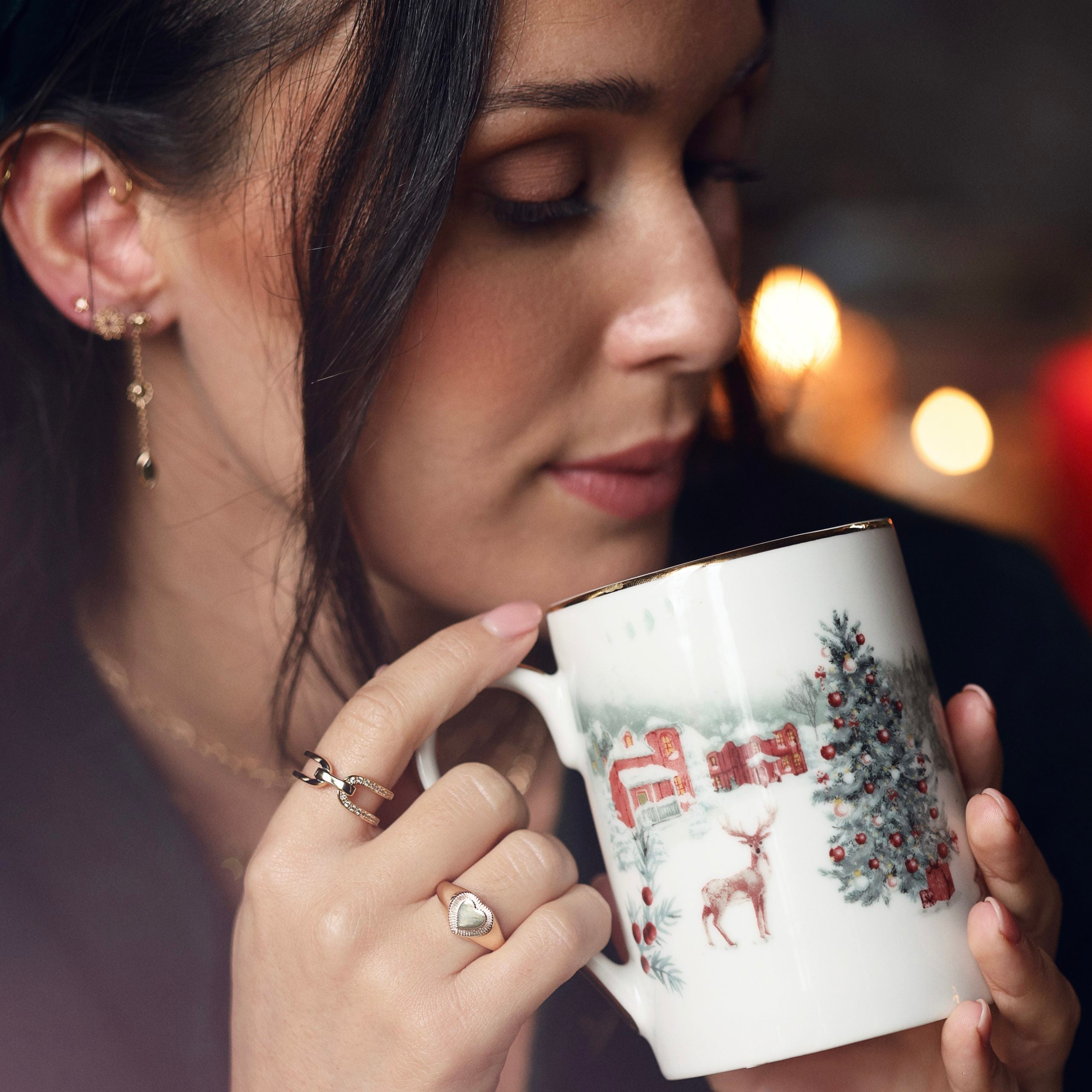 bague dorée Amour de Chloé Rose Genève