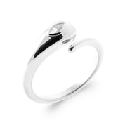 Bague en argent en forme de serpent avec zircon - Bijou photographié sur fond blanc 