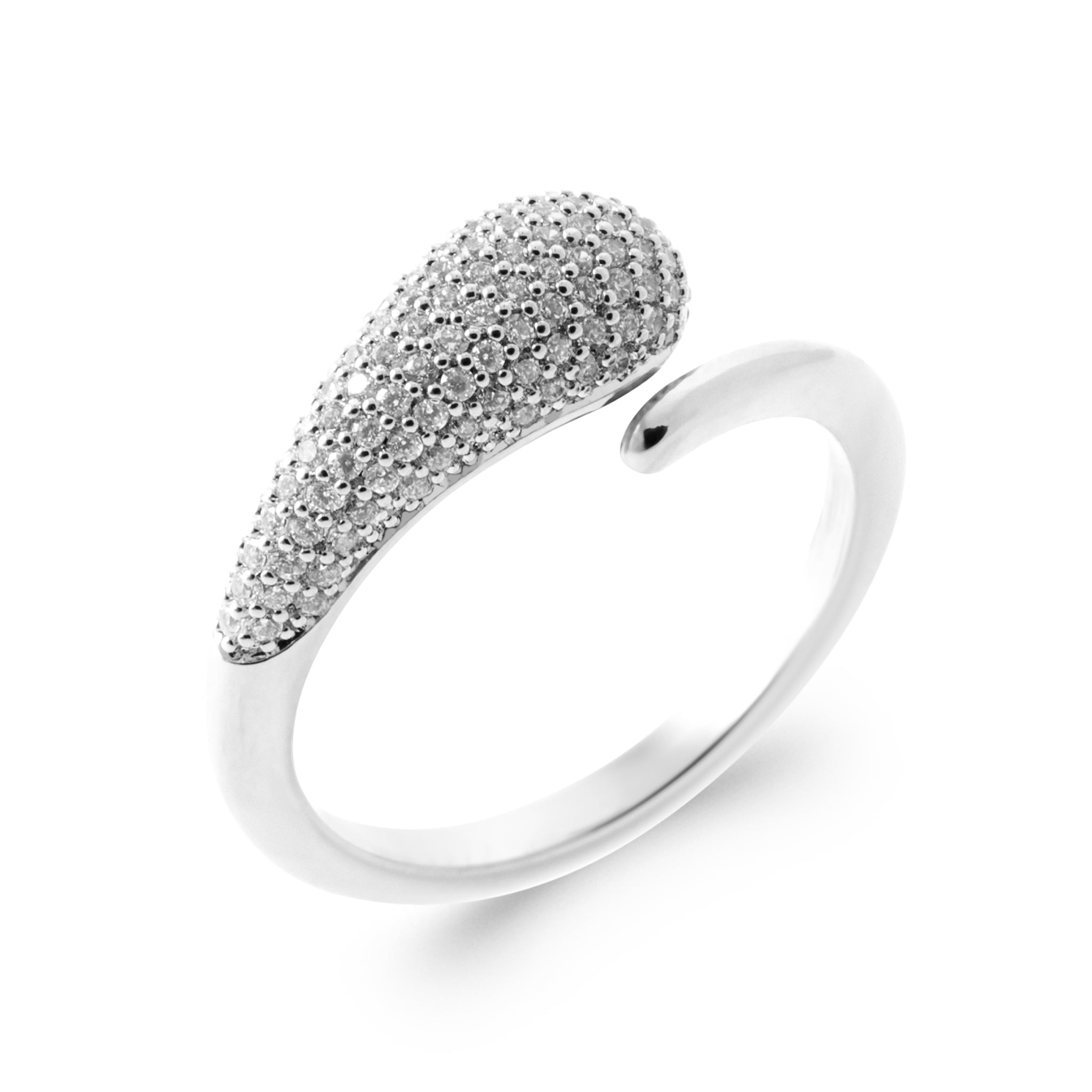 Bague en argent goutte zircons - Bijou photographié sur fond blanc 