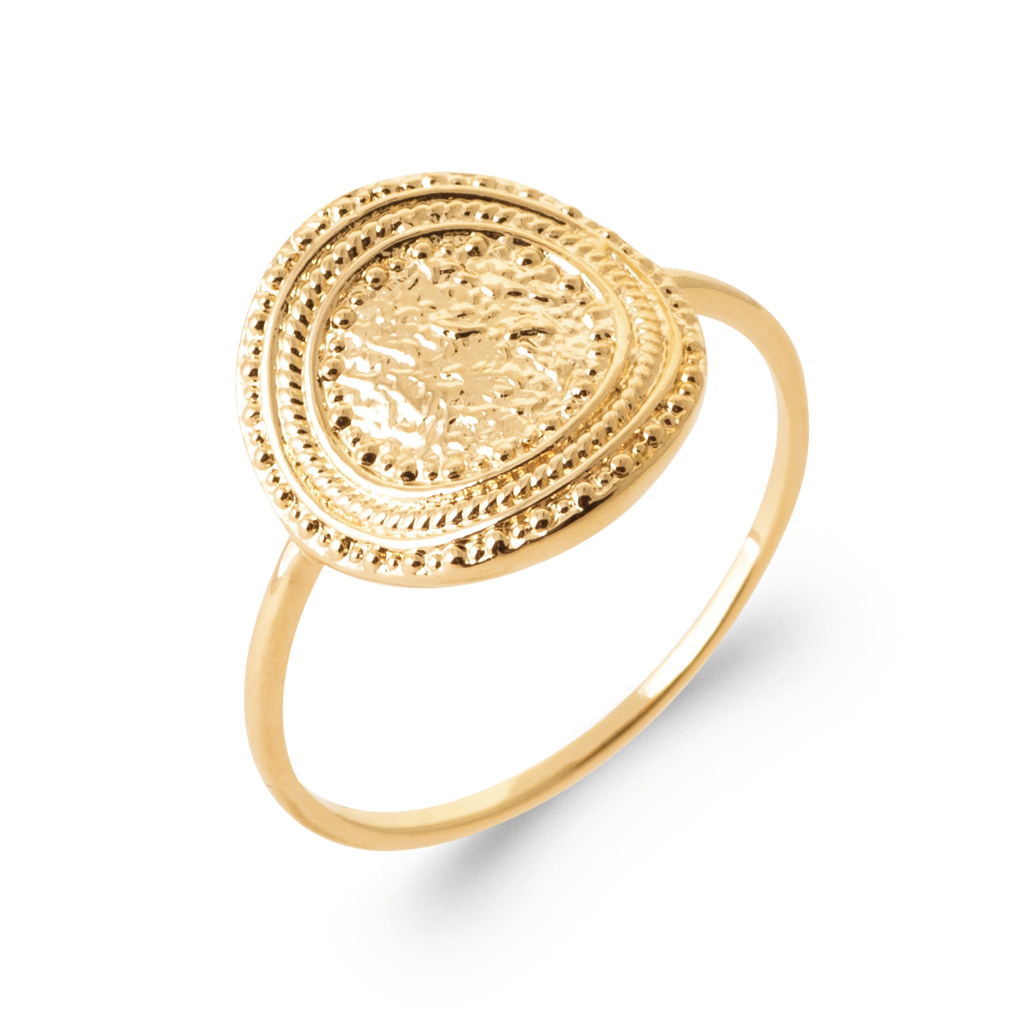 Bague dorée Flavie vintage - Bijou photographié sur fond blanc 