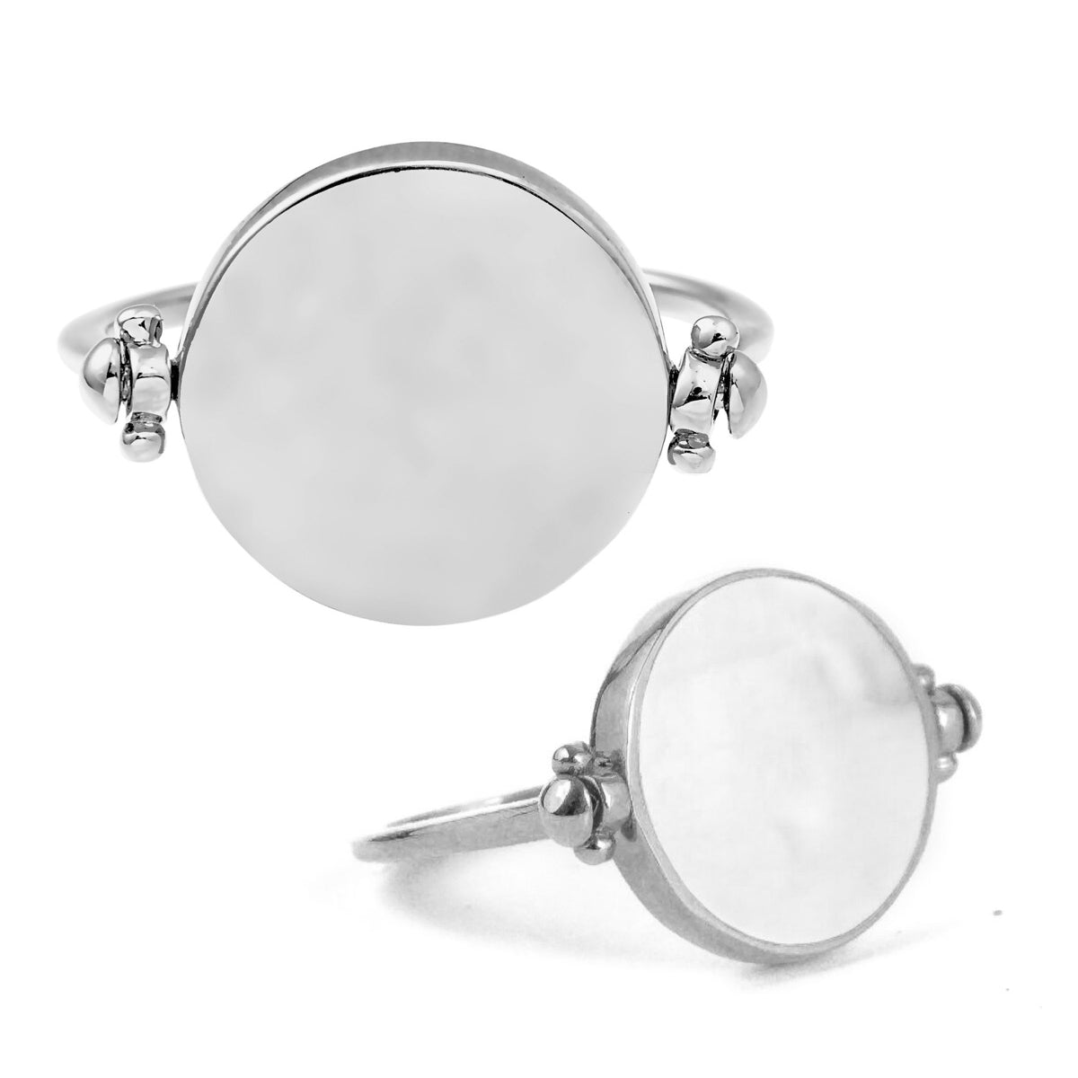 Bague personnalisable argent pour gravure nacre JOY - Bijou sur fond blanc