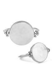 Bague personnalisable argent pour gravure nacre JOY - Bijou sur fond blanc