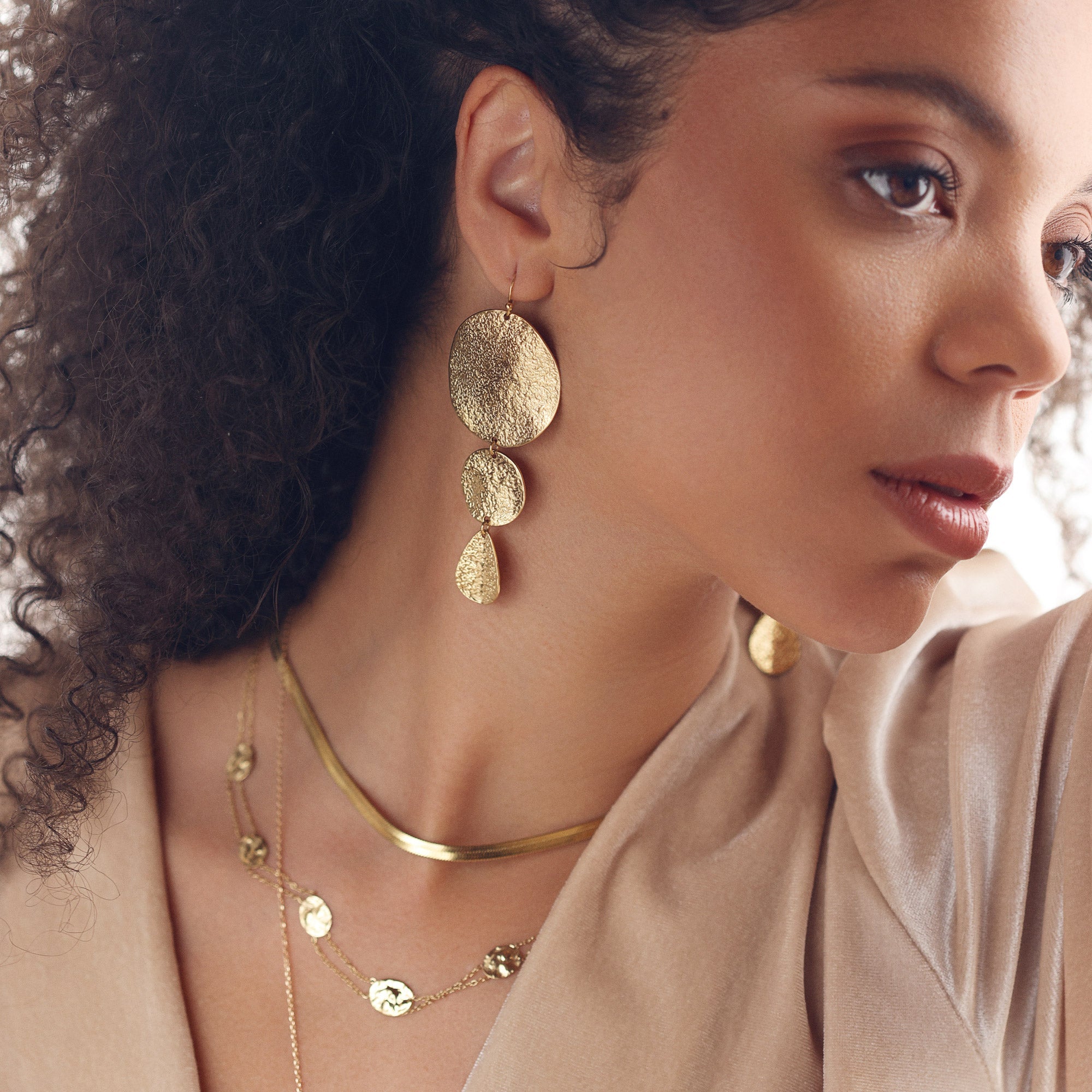 Boucles dorées ELLY pendante