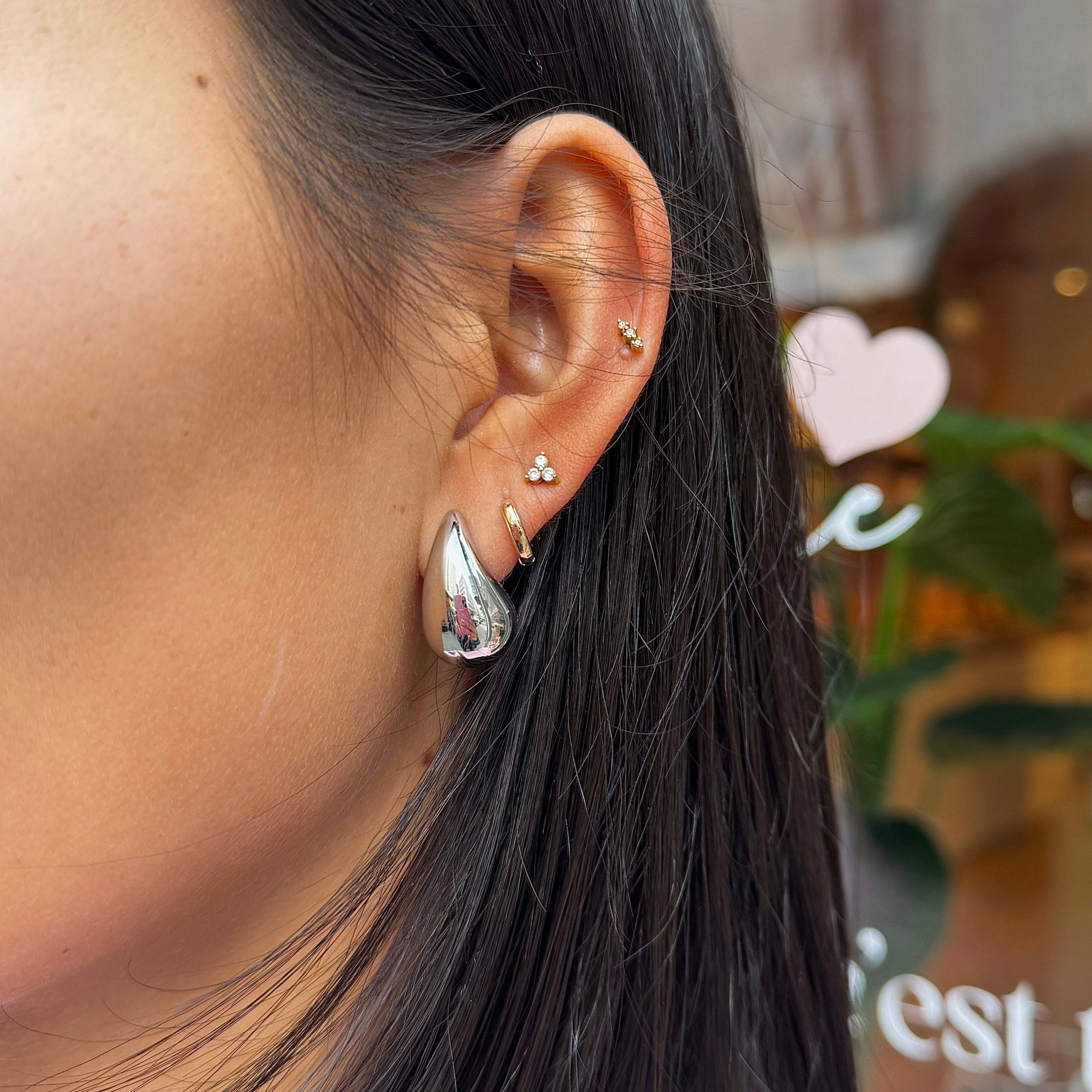 Boucle Yoko en forme de goutte d'eau acier inoxydable - Bijou porté 