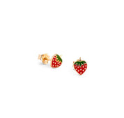 Boucles d’oreilles puces pour enfant dorées avec le motif fraise - Bijou photographié sur fond blanc 