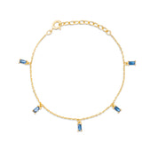 Bracelet doré Azaela bleu avec pampilles rectangulaires ornées de zircons bleus - Bijou photographié sur fond blanc