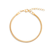 Bracelet doré chaîne serpent Flaviena - Bijou photographié sur fond blanc