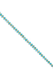 Bracelet en pierres naturelles et perles dorées jahnis agate bleue avec finition perles en nacre sur la chaîne de rallonge - Bijou sur fond blanc