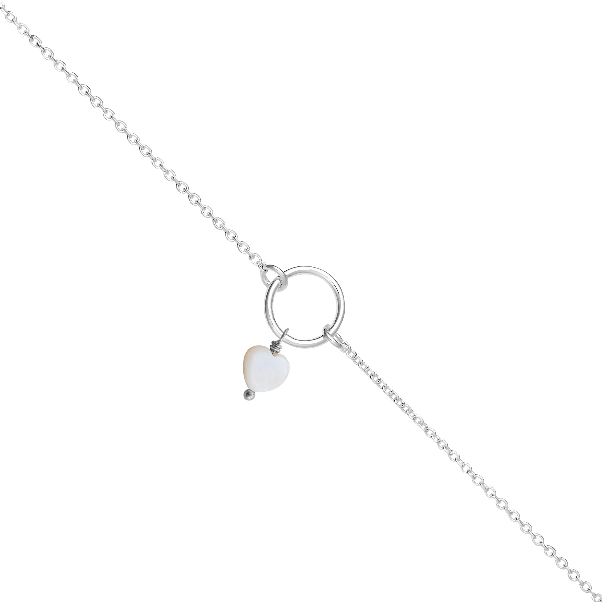 Bracelet personnalisable Lilou en argent avec pendentif cœur en nacre - Bijou sur fond blanc