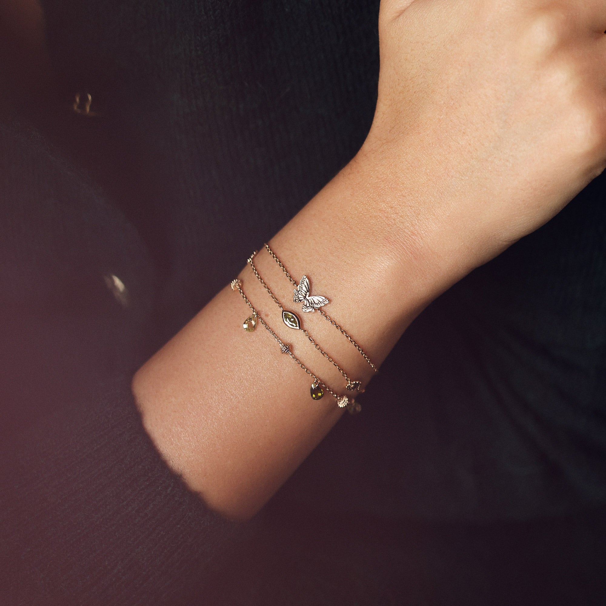Bracelet doré zircon vert TIA - Bijou porté