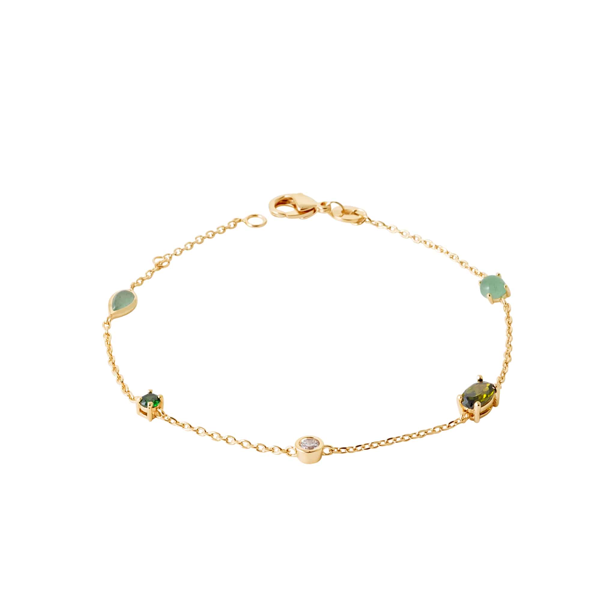 Bracelet chaîne dorée orné de zircons verts - Bijou photographié sur fond blanc 
