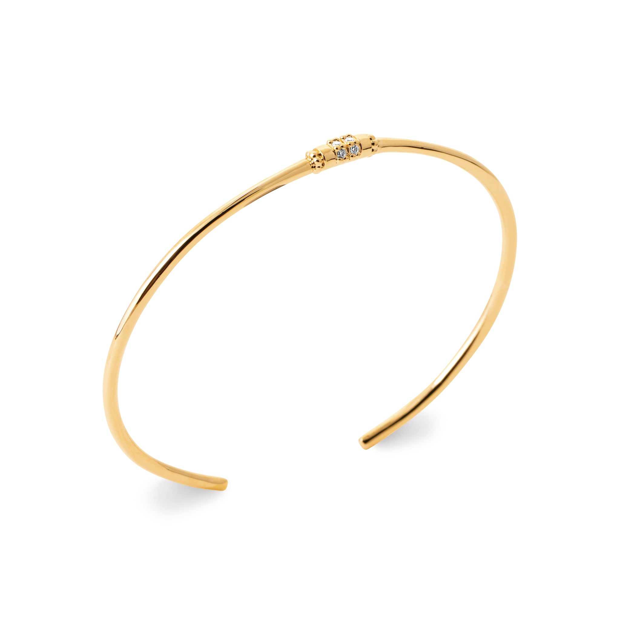 Jonc doré orné de zircons Soukayna - Bijou photographié sur fond blanc 