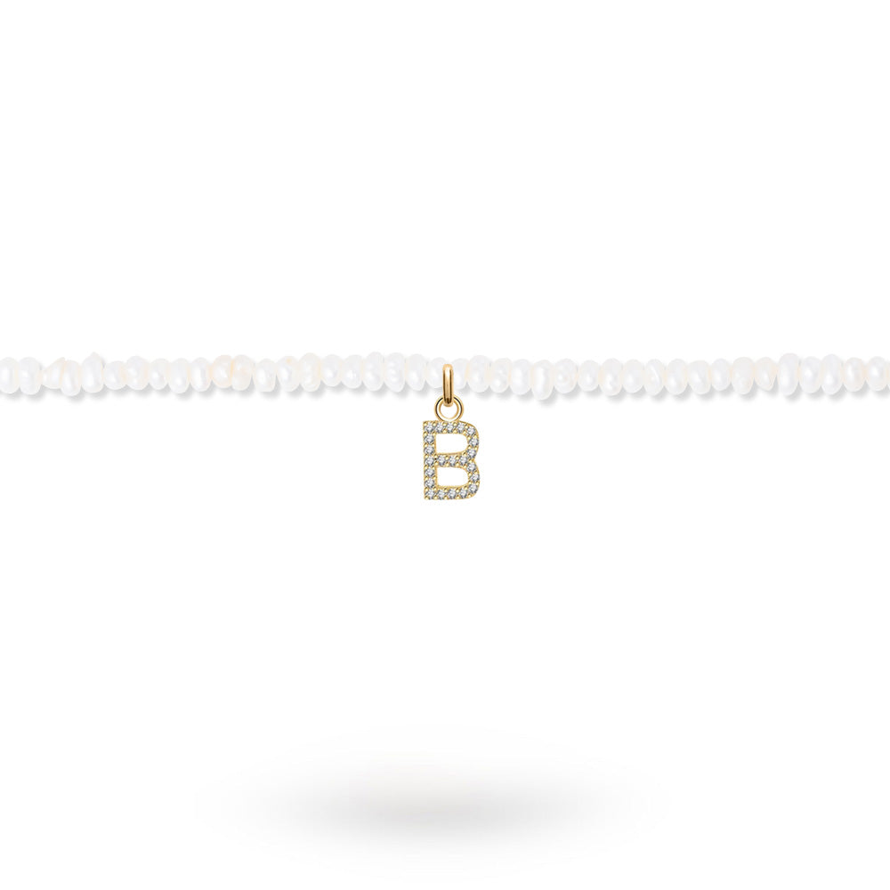 Bracelet personnalisable doré et nacre pour initiales et charms Elya - Bijou sur fond blanc