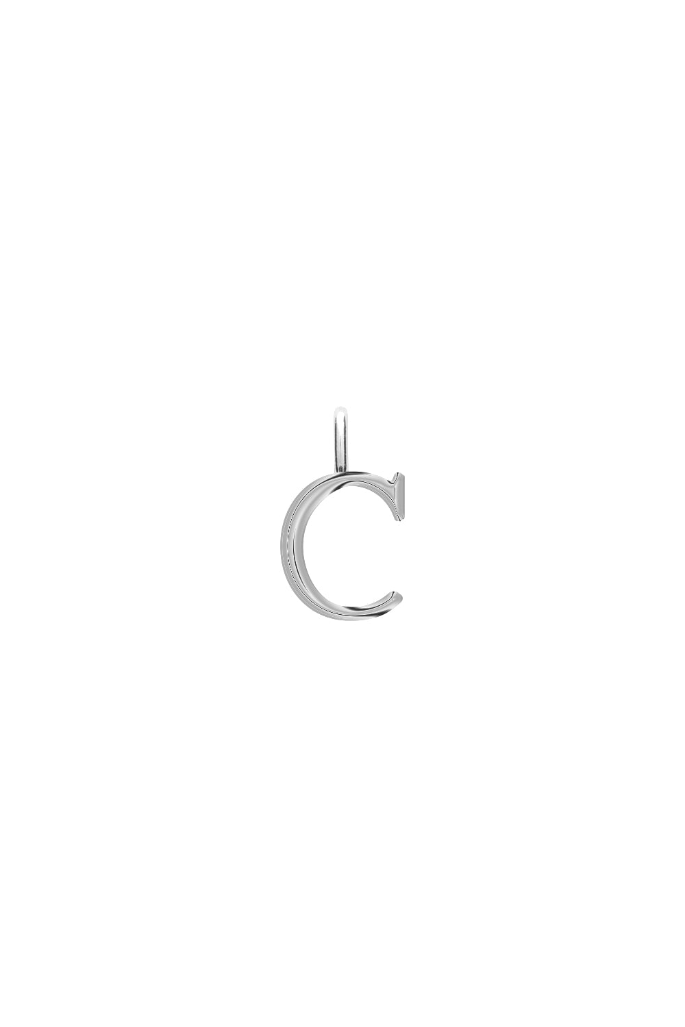 Charm argent lettre C - Bijou photographié sur fond blanc