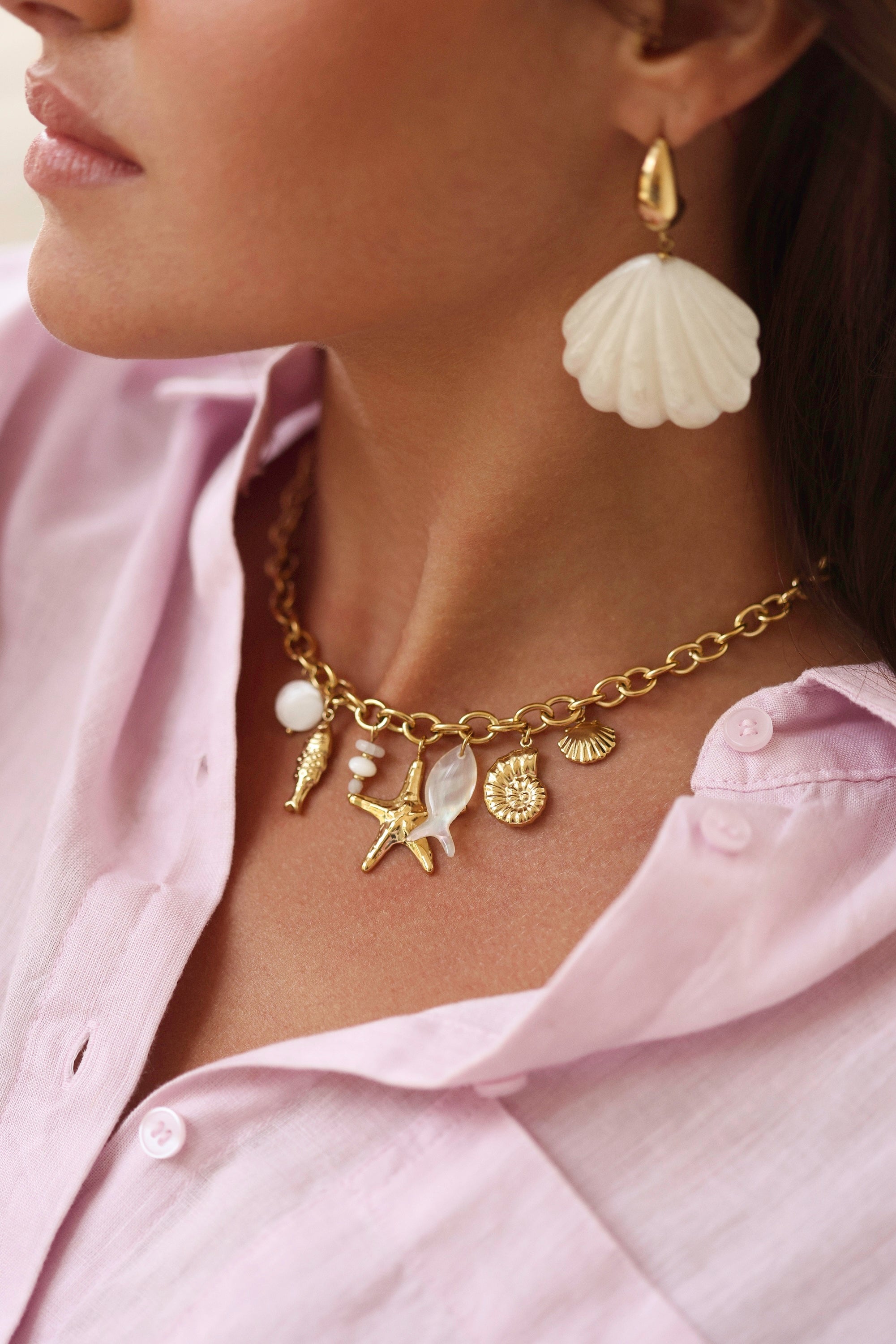 Collier doré Ainoa - Bijou porté