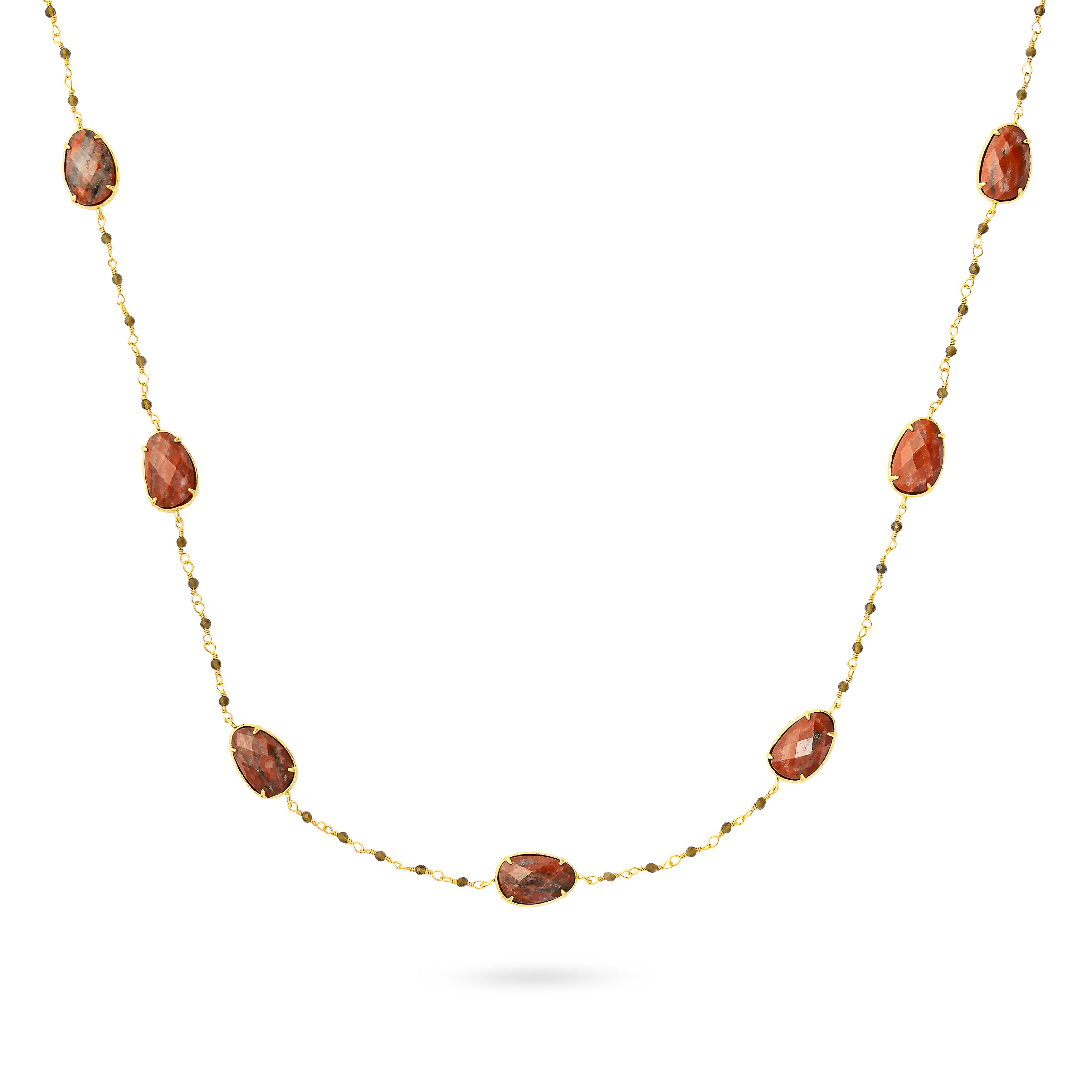 Collier sautoir doré Estelle jaspe orné de pierres naturelles - Bijou photographié sur fond blanc