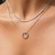 Collier Satine argent 925 pendentif Rond zircon - Bijou porté focus 