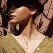 Collier doré Christina - Bijou porté