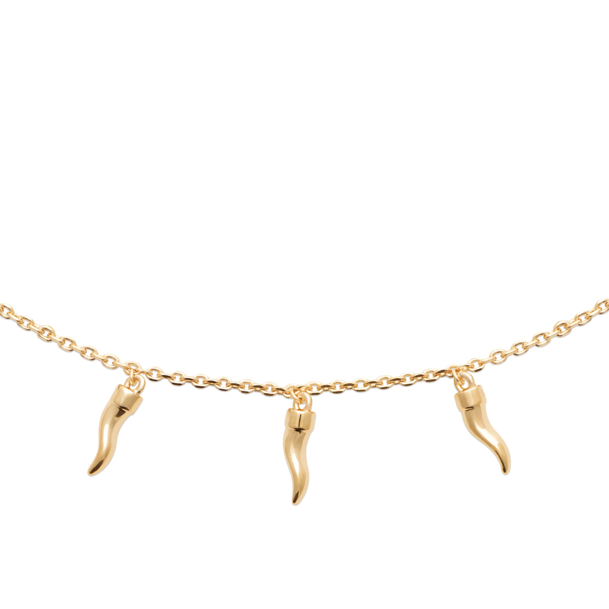 Collier doré Lucia porte-bonheur avec pendentifs piments - Bijou photographié sur fond blanc 
