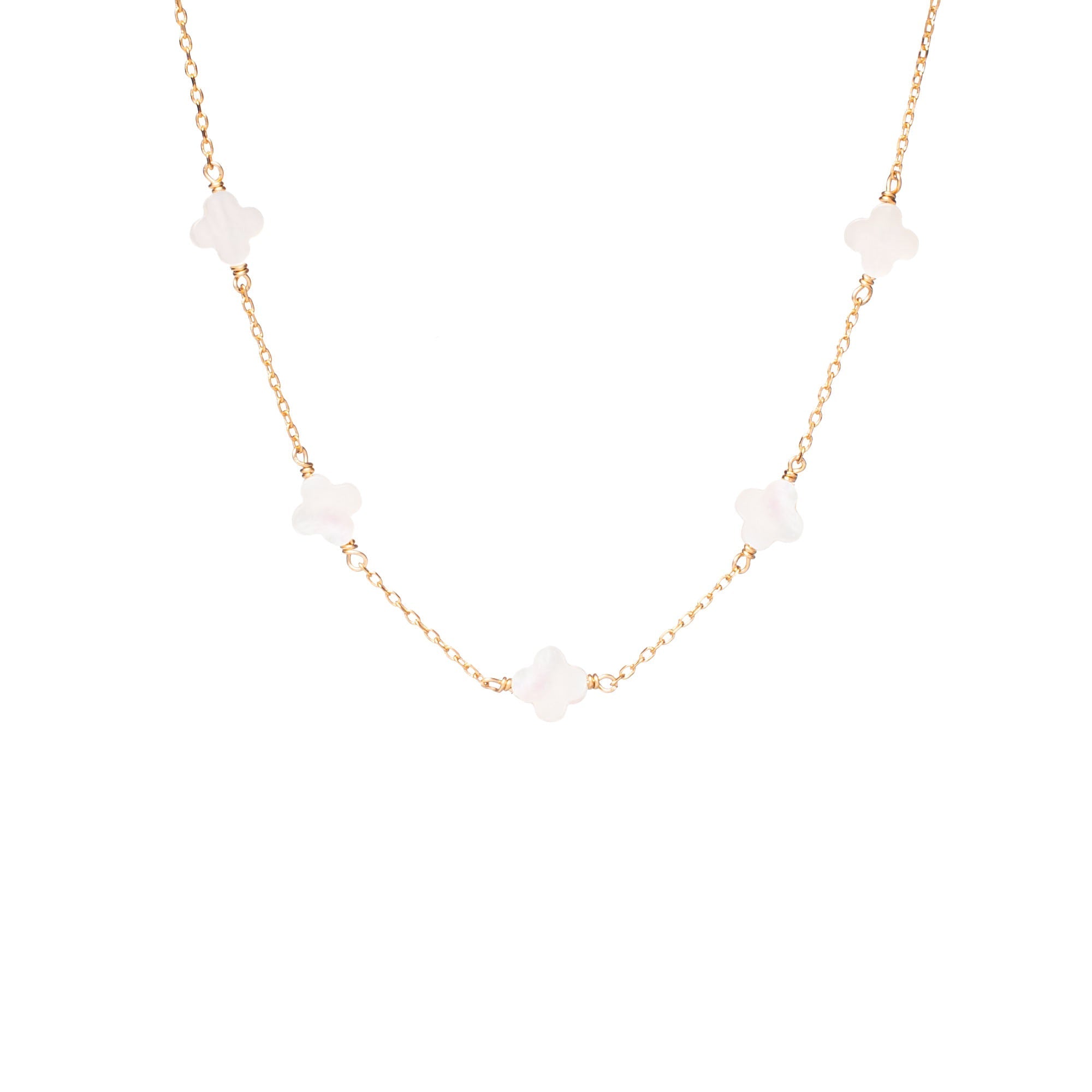 Collier doré et nacres Eve - Bijou photographié sur fond blanc