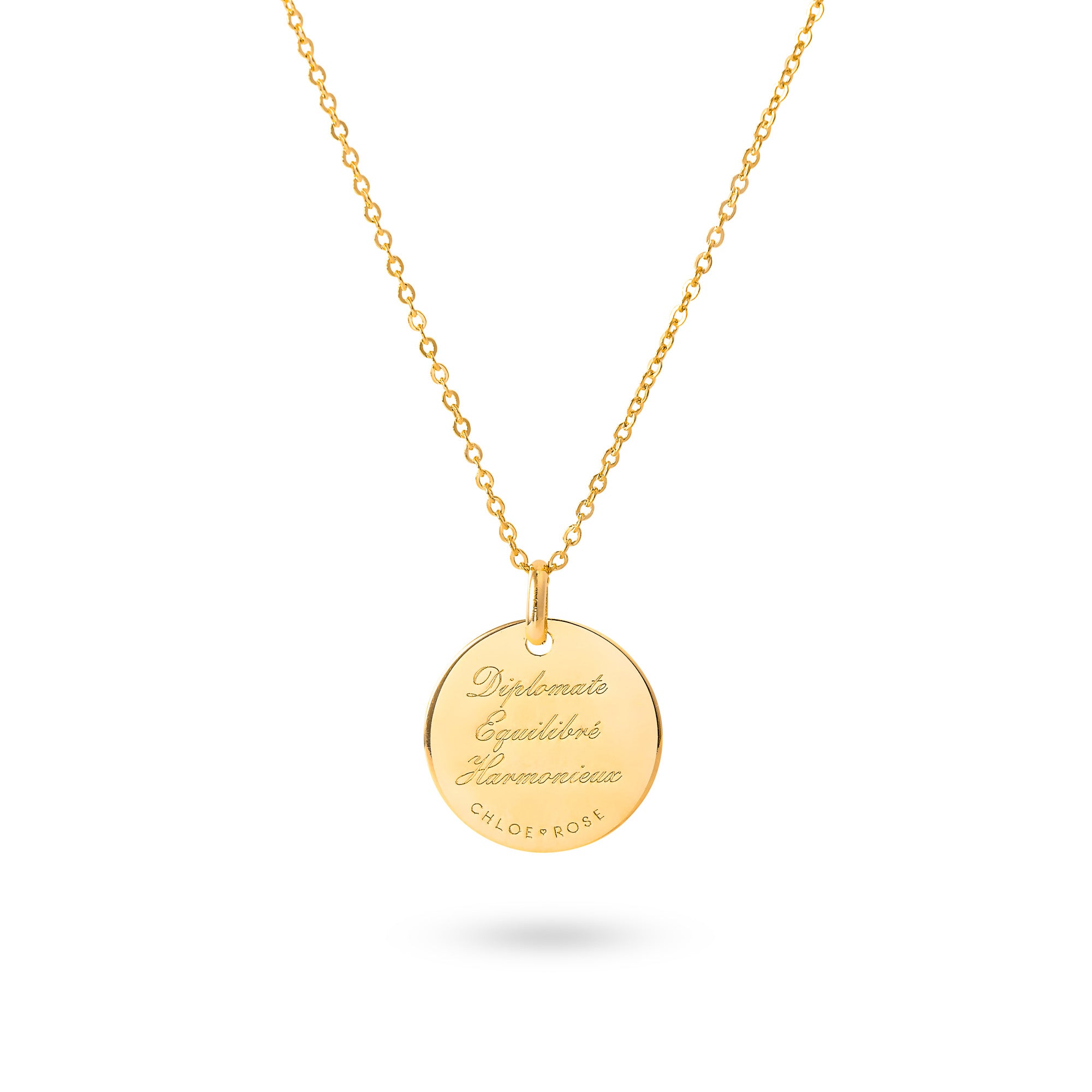 Collier doré signe astrologique Balance - Bijou photographié sur fond blanc