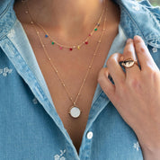 Collier doré personnalisable pour gravure nacre Joy - Bijou porté