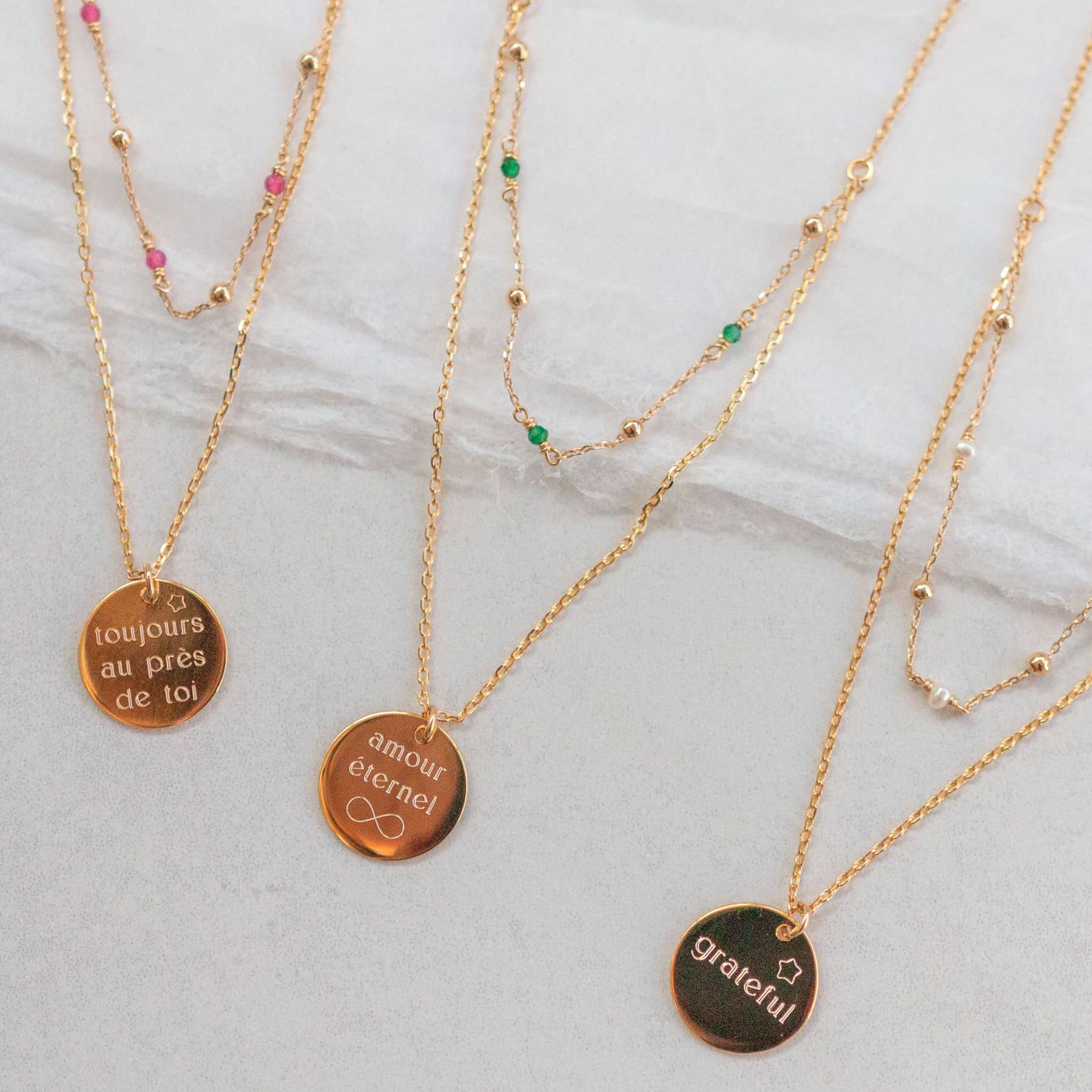 Collier double dore personnalisable pour gravure Ava - Ambiance