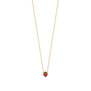 Collier pour enfant doré pendentif fraise - Bijou photographié sur fond blanc 