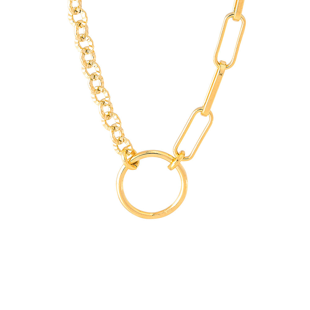 Collier personnalisable doré charms Selena - Bijou photographié sur fond blanc