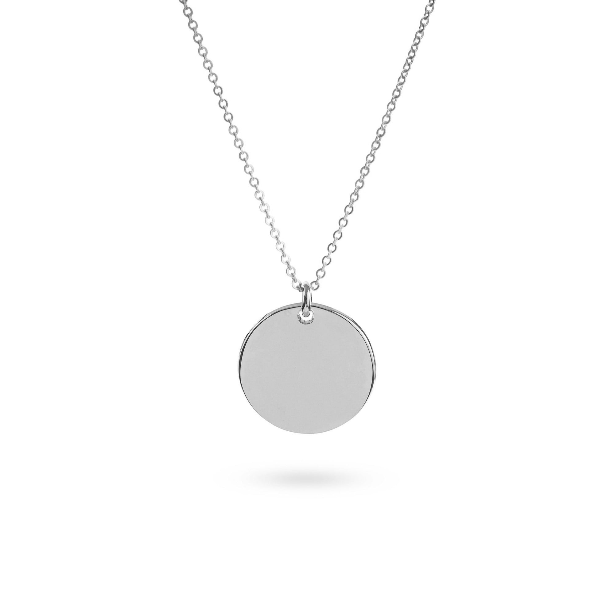 Médaille à graver dorée pour collier personnalisable Alba XL - Bijou sur fond blanc