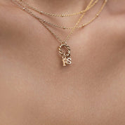 Collier personnalisable doré charms Alma - Bijou porté