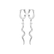 Créoles argent Vito avec pendentif serpent - Bijou photographié sur fond blanc  