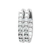 Créoles argentées ROXY en argent 925 avec zircons - Collection cérémonie - Bijou photographié sur fond blanc
