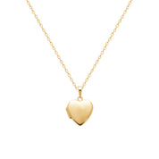 Médaillon ouvrant Mya doré en forme de cœur pour photo - Bijou photographié sur fond blanc