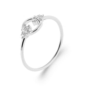 Bague en argent Janny avec zircons - Bijou photographié sur fond blanc