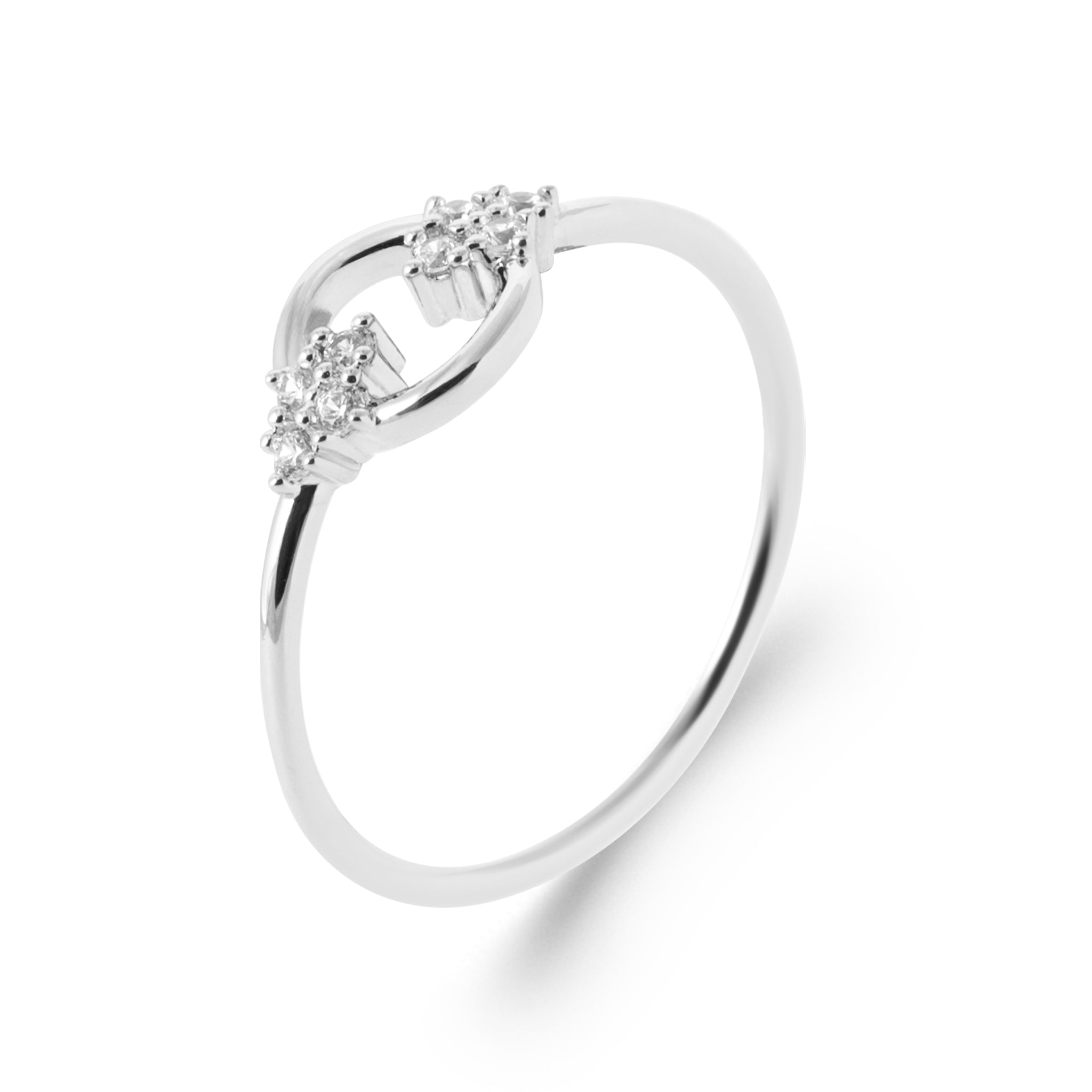 Bague en argent Janny avec zircons - Bijou photographié sur fond blanc