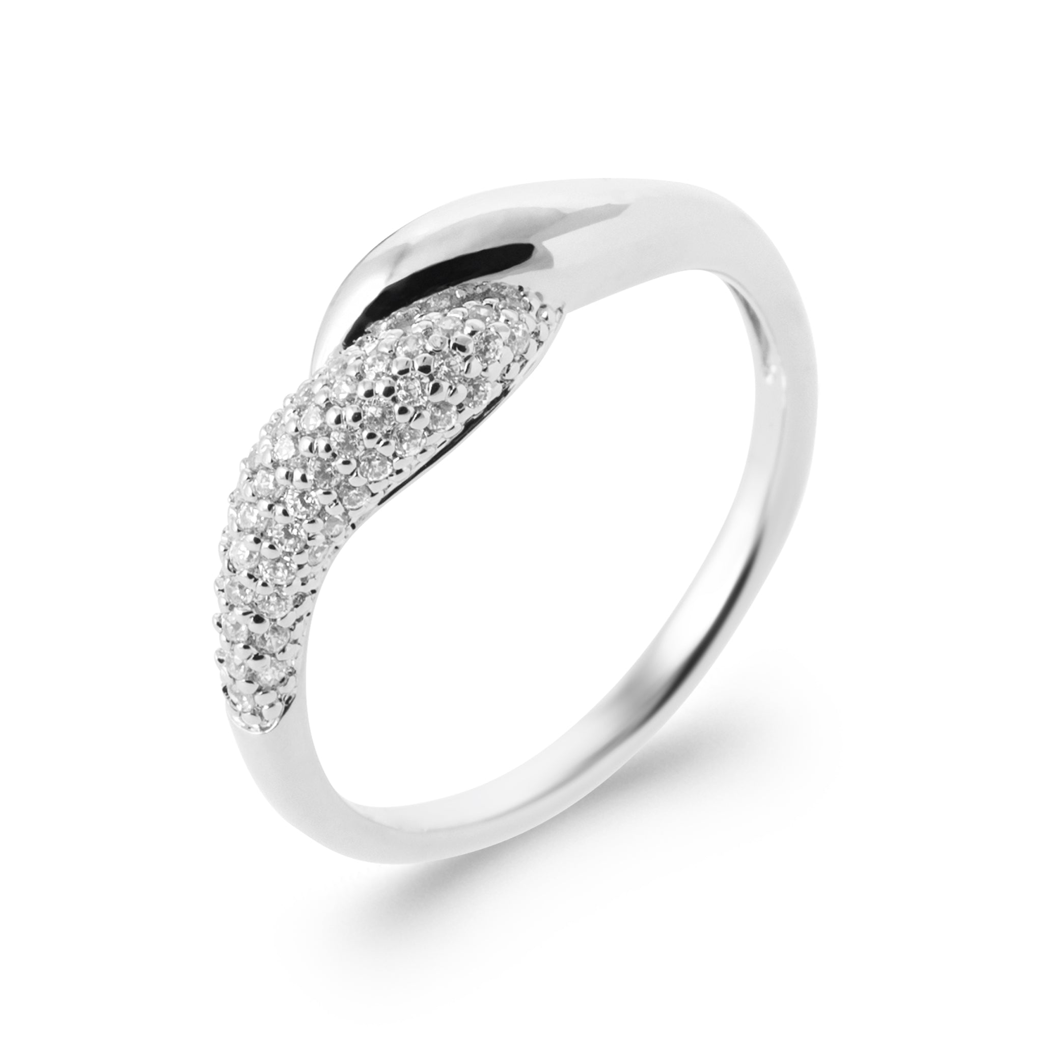 Bague en argent Minya sertie de zircons - Bijou photographié sur fond blanc