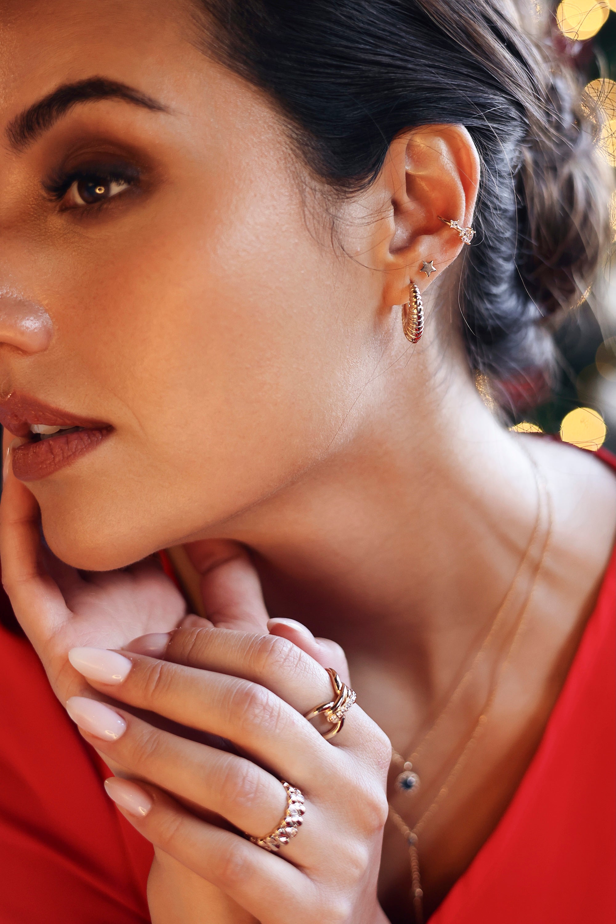 Bague d'oreille dorée Ethan blanc ornée de zircons - Bijou porté