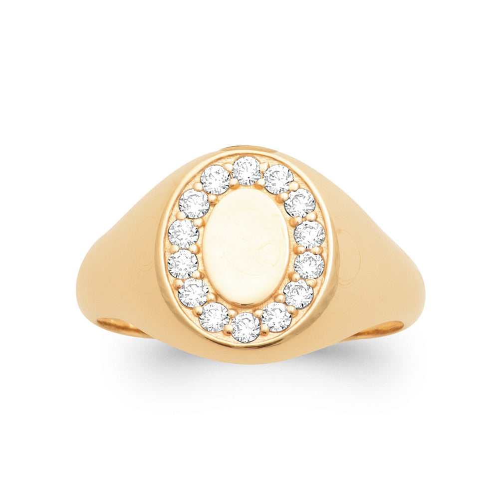 Bague chevalière personnalisable à graver dorée Lana - Bijou sur fond blanc