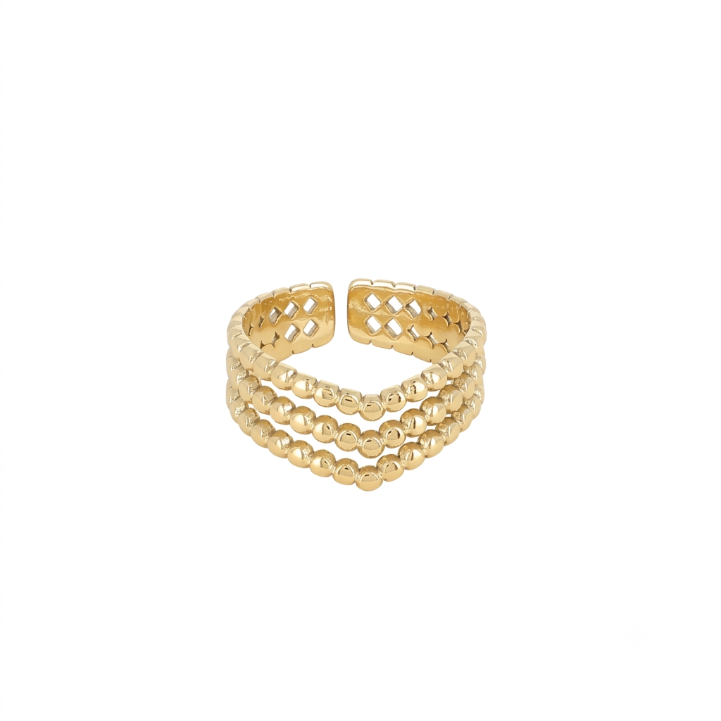 Bague dorée Felipa ajustable effet triple perlée - Bijou sur fond blanc