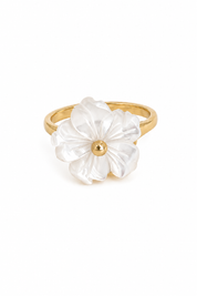 Bague anti-stress dorée Iris ajustable ornée d'une fleur en nacre tournante - Bijou sur fond blanc
