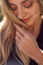 Bague dorée étoile zircons Karla - Bijou porté