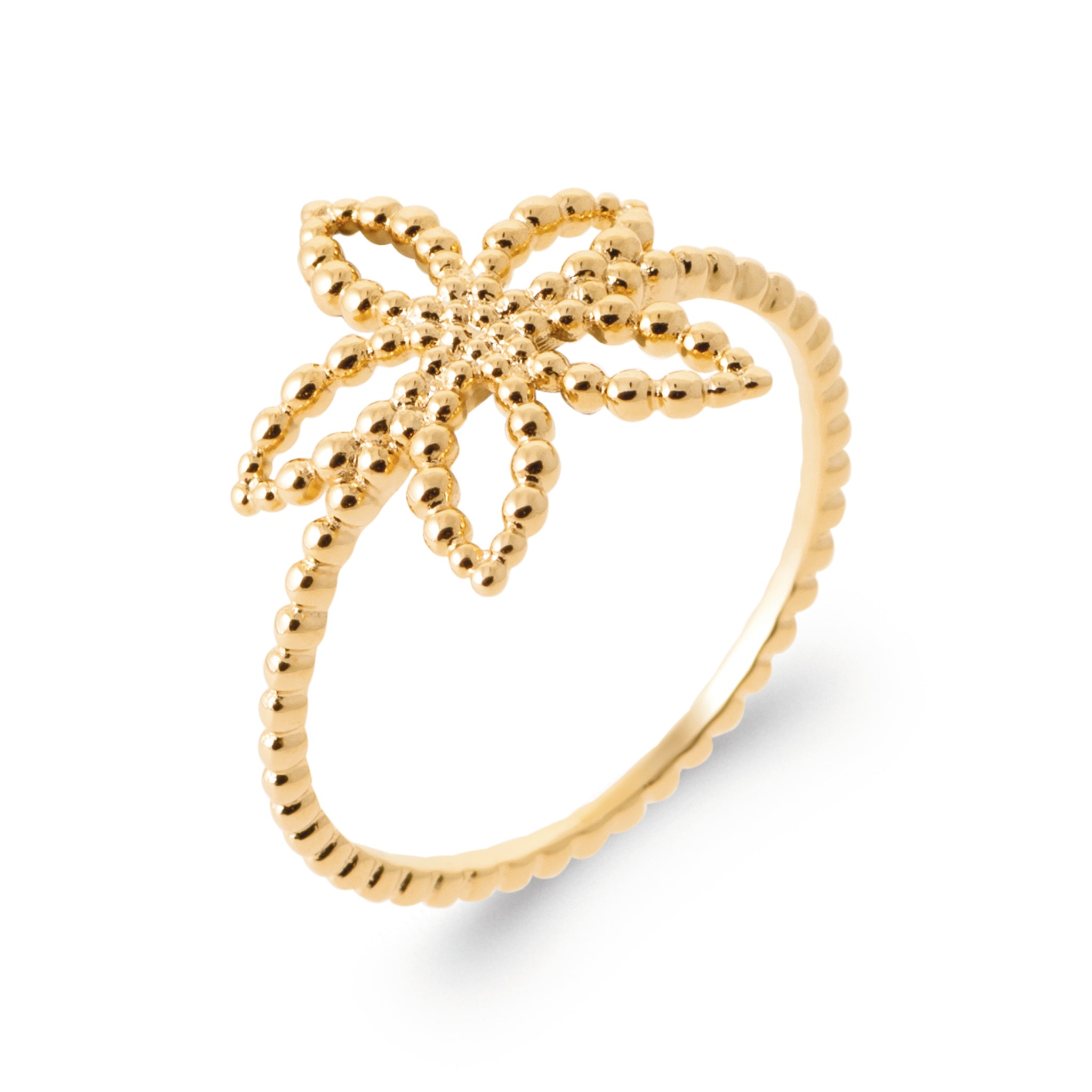 Bague dorée Bali fleur de frangipanier - Bijou photographié sur fond blanc