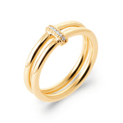 Bague dorée effet double anneaux avec zircons Capucine - Bijou photographié sur fond blanc