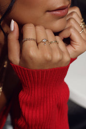 Bague dorée ronds perlés ajourés Cecilia - Bijou porté