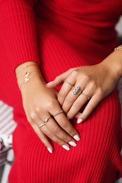 Bague dorée ronds perlés ajourés Cecilia - Bijou porté