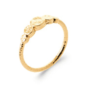 Bague dorée Elio martelée - Bijou photographié sur fond blanc