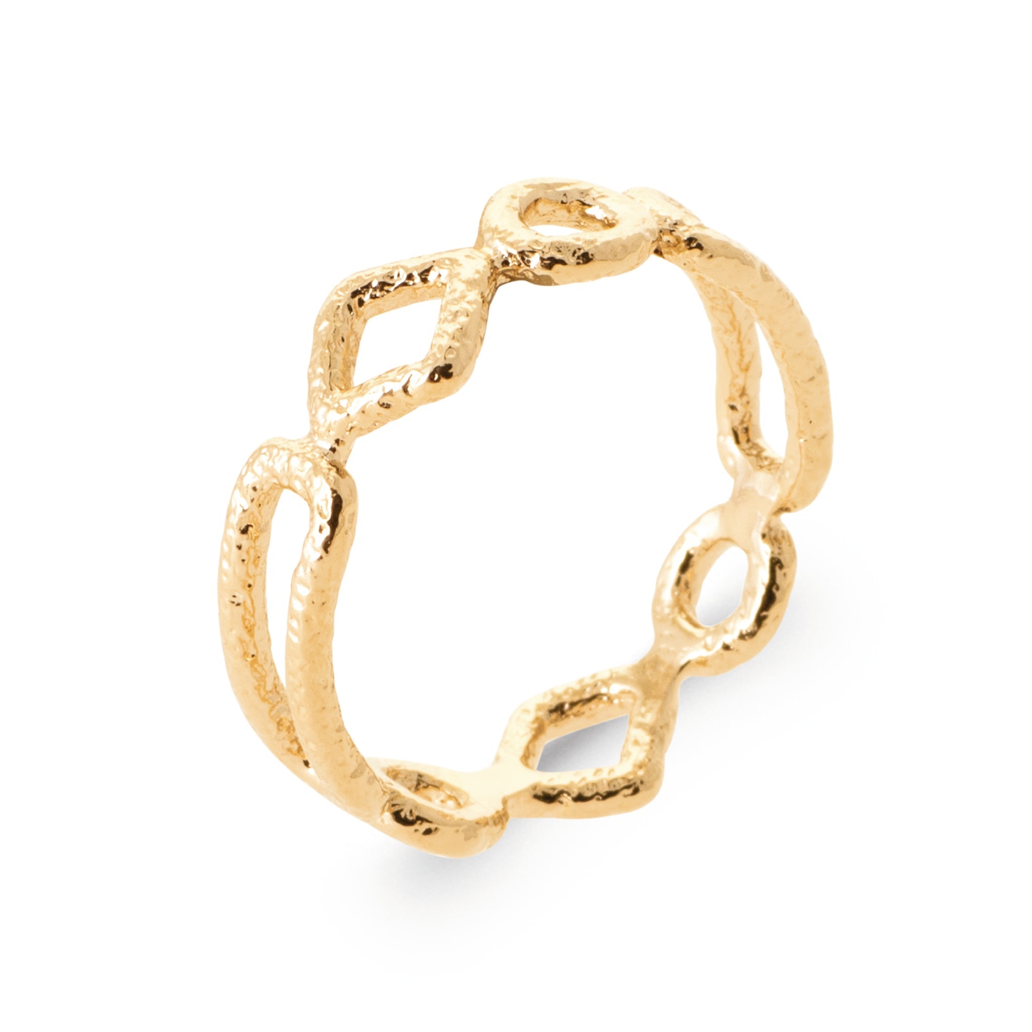 Bague dorée Francesca formes géométriques martelées - Bijou photographié sur fond blanc
