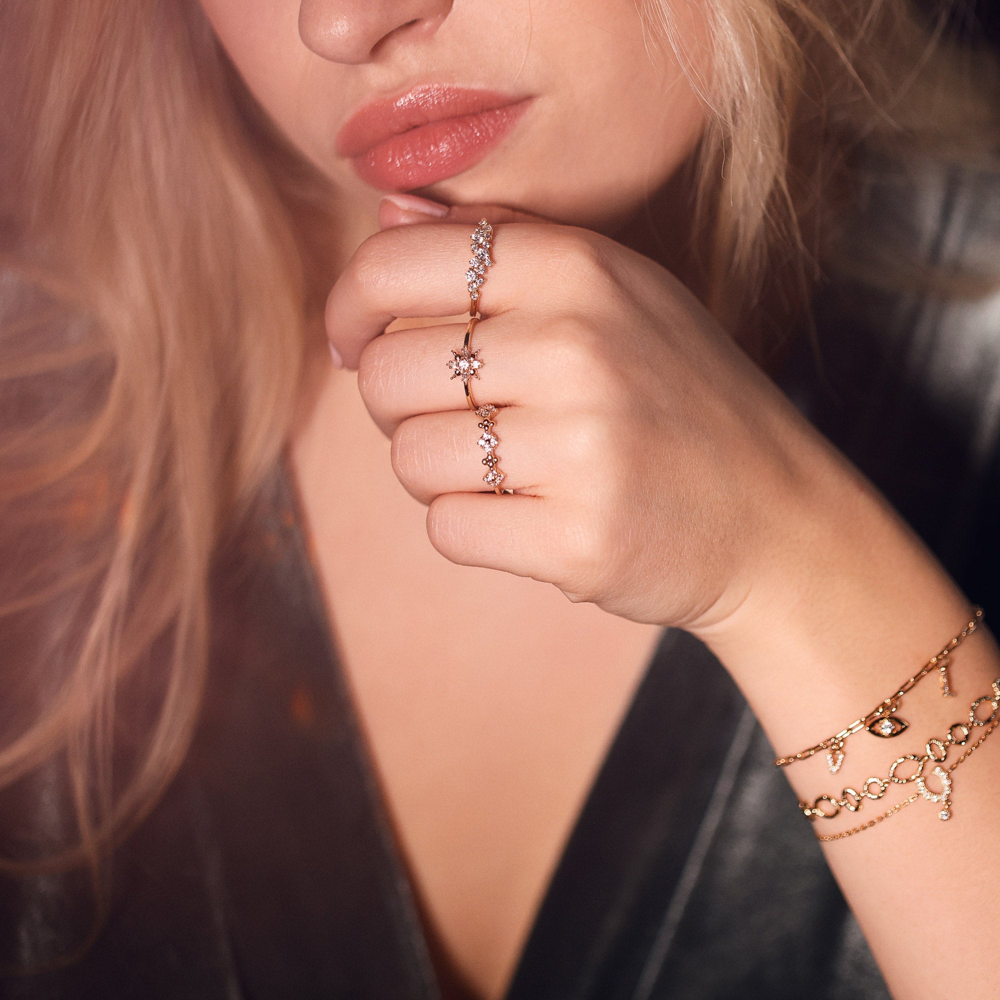 Bague dorée étoile zircons Karla - Bijou porté