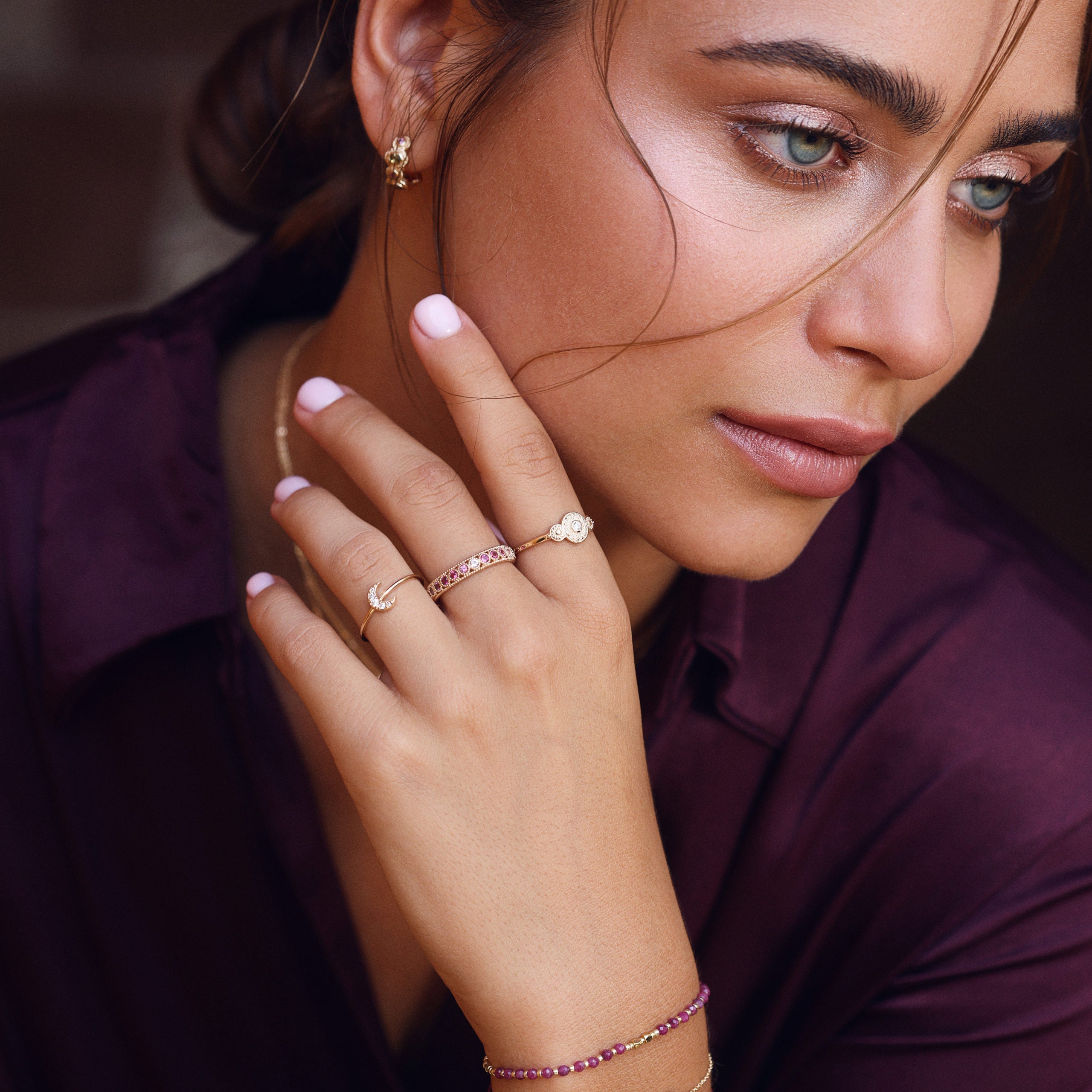 Bague dorée lune zircons Luna - Bijou porté